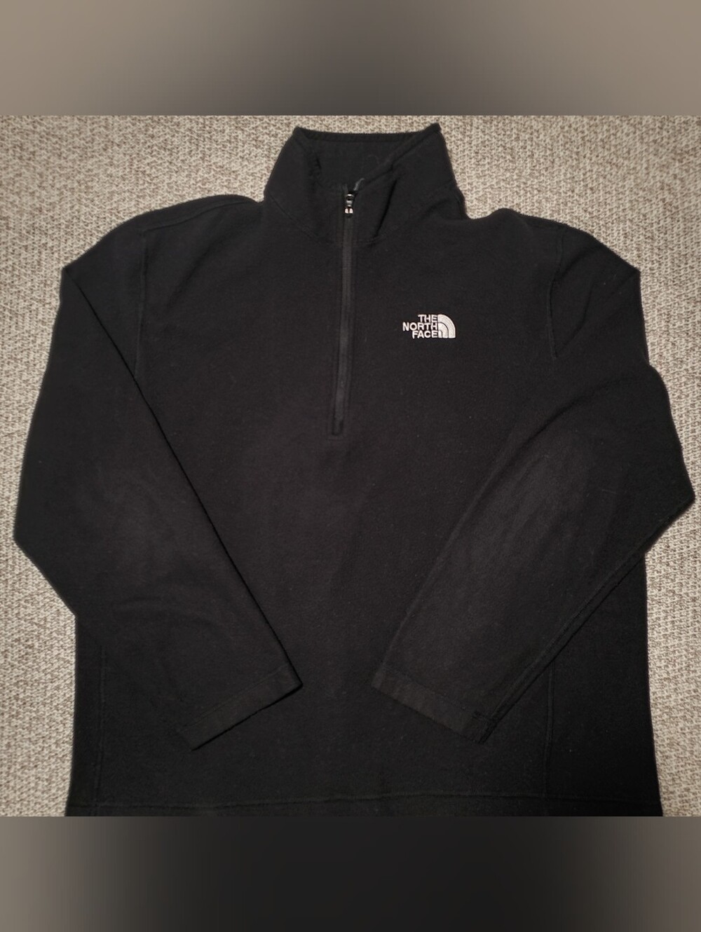 The North Face Men’s Black Half-Zip Fleece Pullover